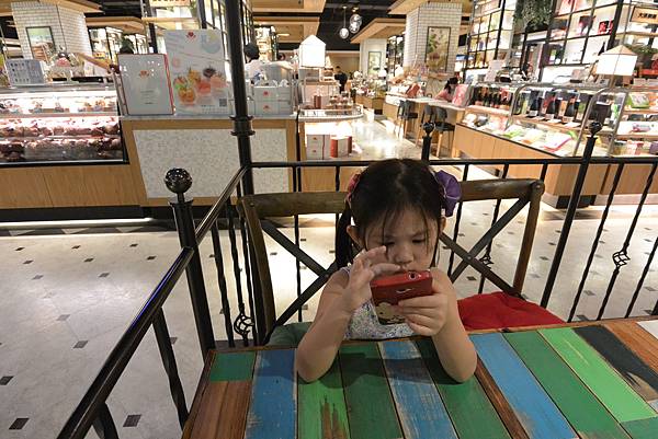 亞亞鬥杜鵑 (9).JPG