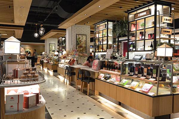 亞亞鬥杜鵑 (11).JPG