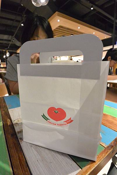 亞亞鬥杜鵑 (13).JPG