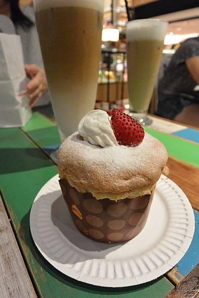 亞亞鬥杜鵑 (14).JPG