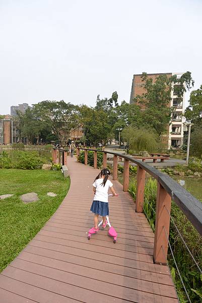 亞亞的野餐約會《國立臺灣大學醉月湖》 (32).JPG