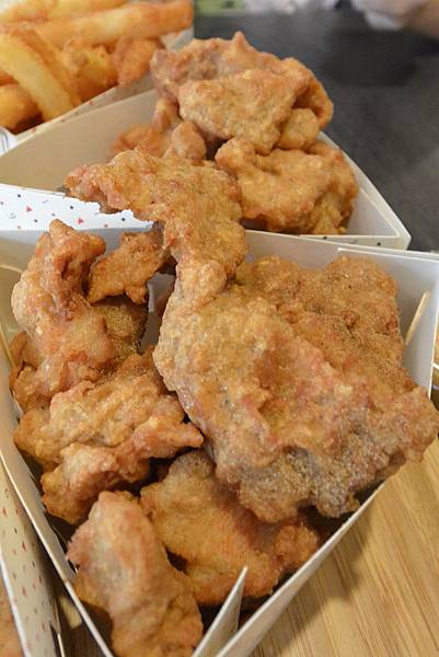 台中市J&G FrIED CHICKEN NEXT繼光店 (17).JPG