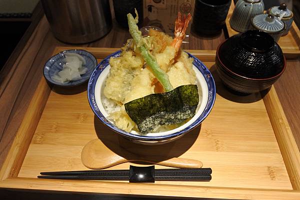 台北市丼丼亭天丼専門店 (17).JPG