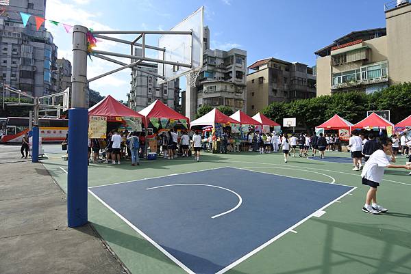 亞亞的66校慶 (19).JPG