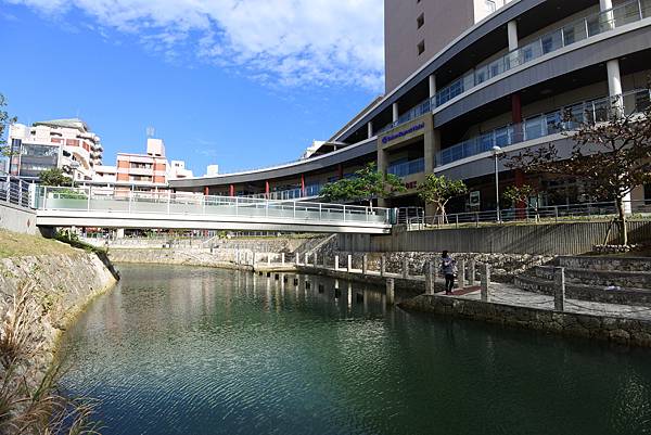 日本沖縄県安里川親水庭園 (8).JPG