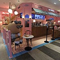 台北市LINE FRIENDS CAFE & STORE (17).JPG