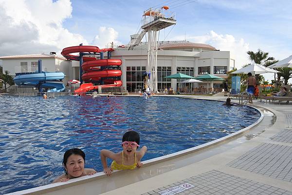 シェラトン沖縄サンマリーナリゾート 屋外ガーデンプール ザ トルネード 攝影記 Spider Josh 的行旅一週間 痞客邦 シェラトン沖縄サンマリーナリゾート 屋外ガーデンプール ザ トルネード 攝影記 Spider Josh 的行旅一週間 痞客邦