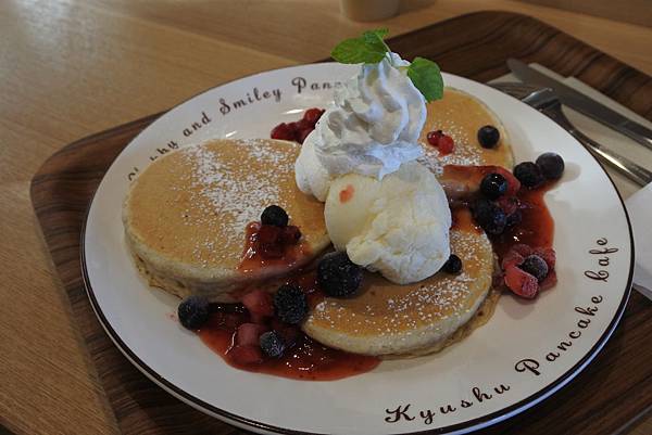 日本佐賀県九州パンケーキカフェ武雄市こども図書館店 (8).JPG