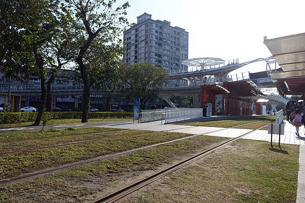 亞亞的高雄輕軌初體驗 (10).JPG