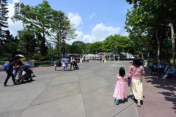 香港迪士尼樂園 (13).JPG