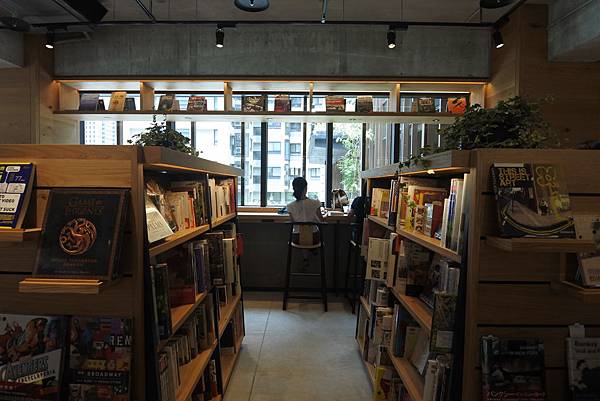 台中市TSUTAYA BOOKSTORE台中市政店 (20).JPG