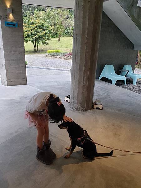 亞亞的蒂蒂餵食秀 (5).jpg