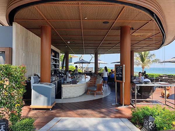 泰國華欣Hua Hin Marriott Resort %26; Spa：Pool Bar (1).jpg