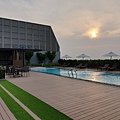 泰國曼谷AVANI Sukhumvit Bangkok：Swimming Pool (4).jpg