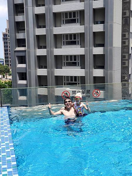 亞亞的林口空中游泳 (6).jpg
