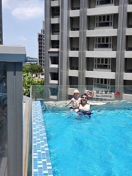 亞亞的林口空中游泳 (7).jpg