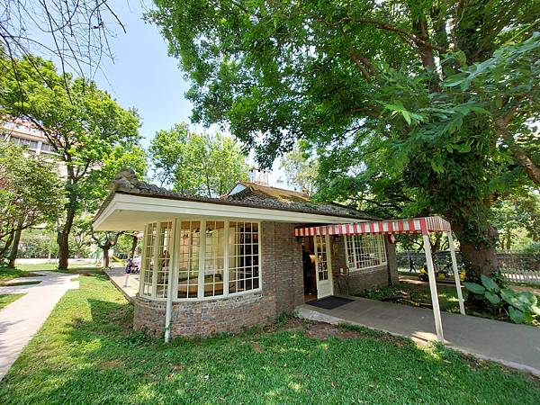 台北市陽明山美國渡假村:凱莉餐廳 (20).jpg