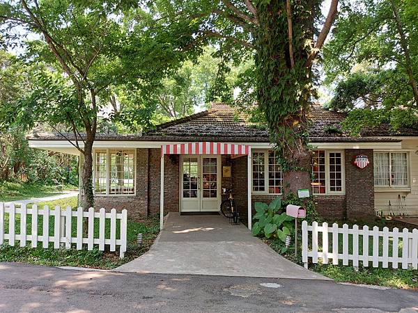 台北市陽明山美國渡假村:凱莉餐廳 (36).jpg