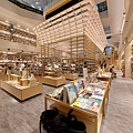 新竹市大魯閣湳雅廣場：TSUTAYA BOOKSTORE新竹湳雅店 (1).jpg