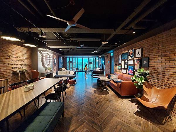 台南縣仁德鄉捷絲旅台南十鼓館：Good Lounge 鼓逸廊 (1).jpg