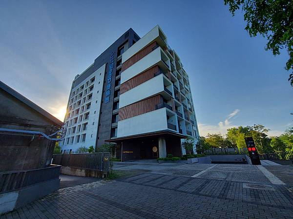 台南縣仁德鄉捷絲旅台南十鼓館:外觀 (1).jpg