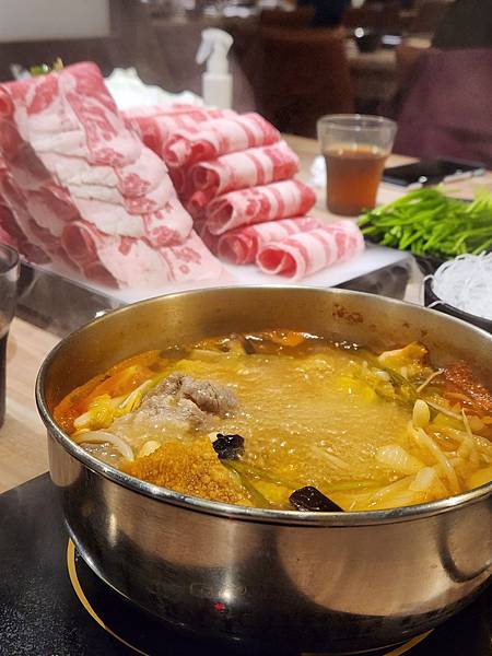 台北市肉老大頂級肉品涮涮鍋敦南創始店 (8).jpg