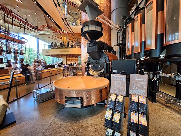 日本東京都STARBUCKS RESERVE® ROASTERY TOKYO (35).jpg