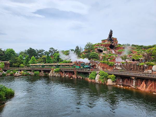 日本千葉県東京ディズニーランド：蒸気船マークトウェイン号 (21).jpg