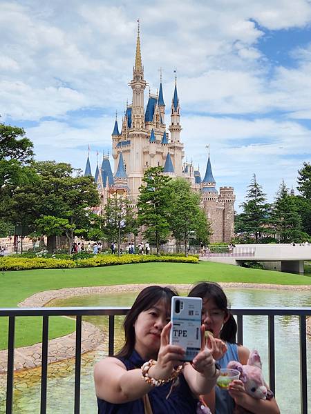 日本千葉県東京ディズニーランド:シンデレラのフェアリーテイル・ホール (1).jpg