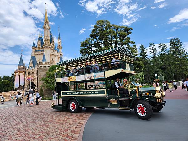 日本千葉県東京ディズニーランド:シンデレラのフェアリーテイル・ホール (6).jpg