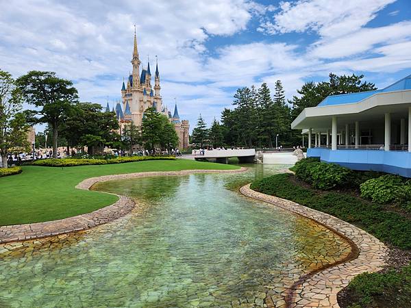 日本千葉県東京ディズニーランド:シンデレラのフェアリーテイル・ホール (17).jpg