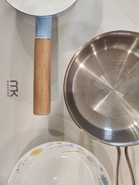 meekee智能恆溫暖菜板 (9).jpg