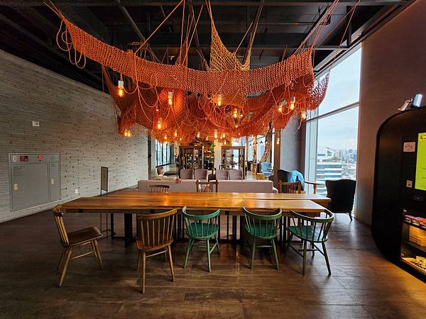 韓國首爾市L7 Hongdae:Blue Roof Lounge (13).jpg 韓國首爾市L7 Hongdae:Blue Roof Lounge (13).jpg