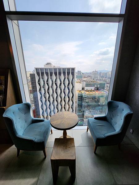 韓國首爾市L7 Hongdae:Blue Roof Lounge (21).jpg 韓國首爾市L7 Hongdae:Blue Roof Lounge (21).jpg