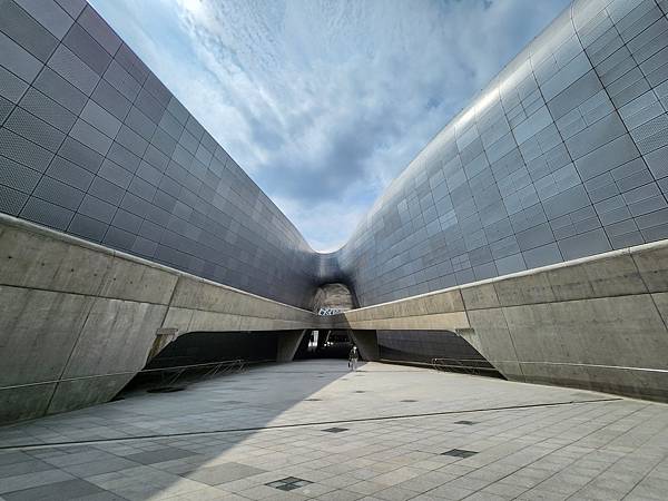 韓國首爾市東大門設計廣場 (19).jpg