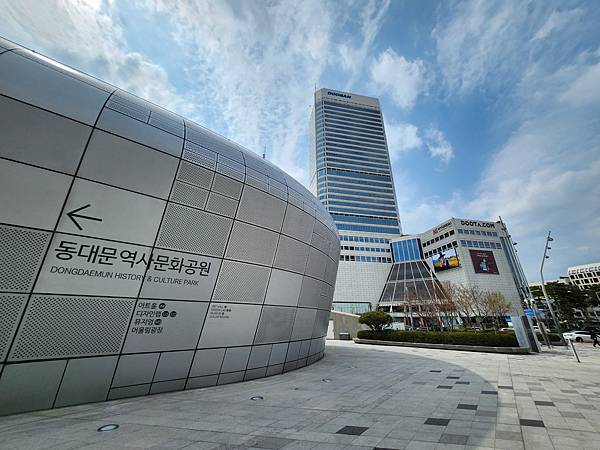 韓國首爾市東大門設計廣場 (32).jpg