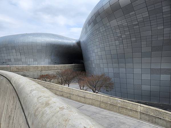 韓國首爾市東大門設計廣場 (40).jpg