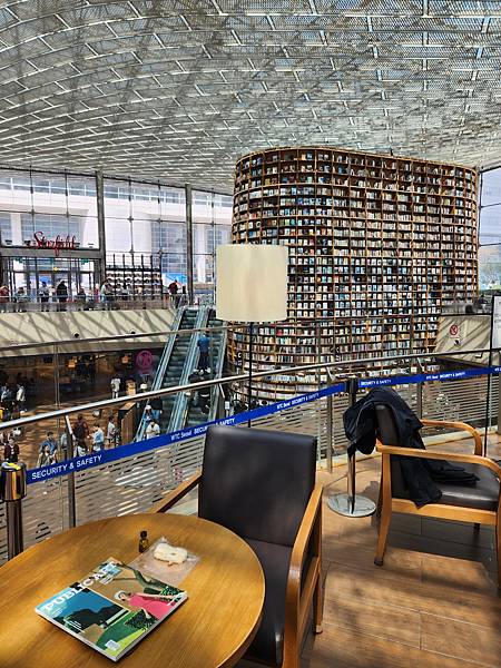 韓國首爾市星空圖書館 (4).jpg 韓國首爾市星空圖書館 (4).jpg