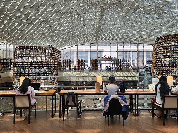 韓國首爾市星空圖書館 (6).jpg 韓國首爾市星空圖書館 (6).jpg