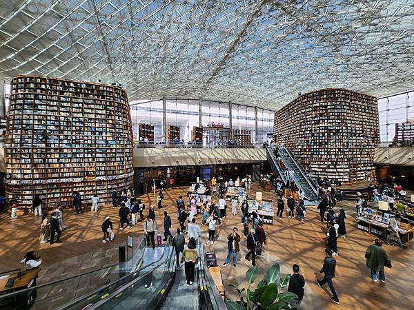 韓國首爾市星空圖書館 (9).jpg 韓國首爾市星空圖書館 (9).jpg
