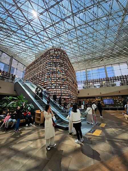 韓國首爾市星空圖書館 (14).jpg 韓國首爾市星空圖書館 (14).jpg