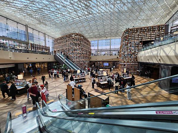 韓國首爾市星空圖書館 (15).jpg 韓國首爾市星空圖書館 (15).jpg
