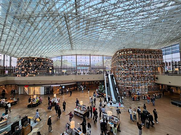 韓國首爾市星空圖書館 (19).jpg 韓國首爾市星空圖書館 (19).jpg