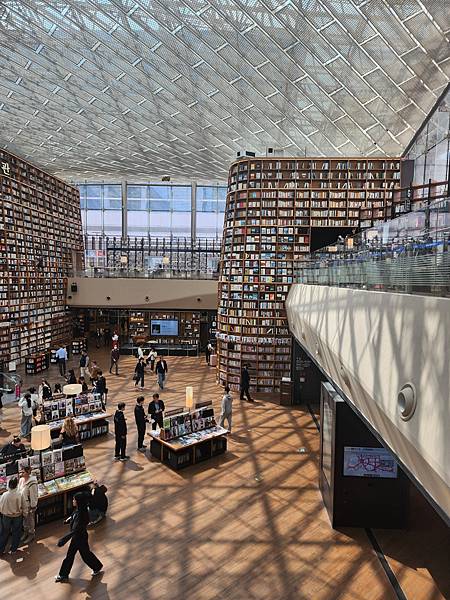 韓國首爾市星空圖書館 (28).jpg 韓國首爾市星空圖書館 (28).jpg