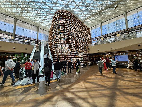 韓國首爾市星空圖書館 (33).jpg 韓國首爾市星空圖書館 (33).jpg