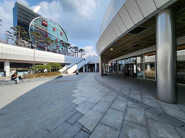 韓國首爾市星空圖書館 (39).jpg 韓國首爾市星空圖書館 (39).jpg