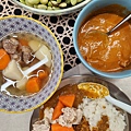 亞亞的咖哩調理包晚餐 (2).jpg