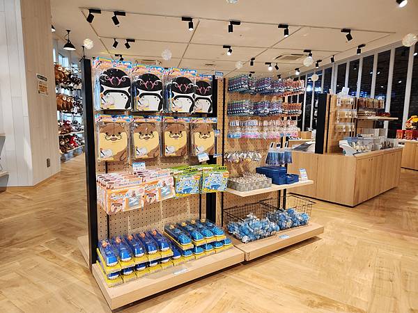 日本沖縄県iias沖縄豊崎:DMMかりゆし水族館 (45).jpg