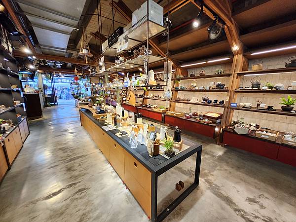 亞亞的大溪員工旅遊【捏陶篇】 (5).jpg