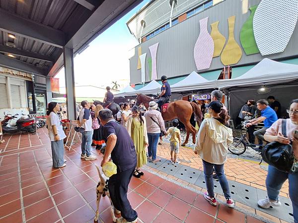 亞亞的大溪員工旅遊【捏陶篇】 (11).jpg